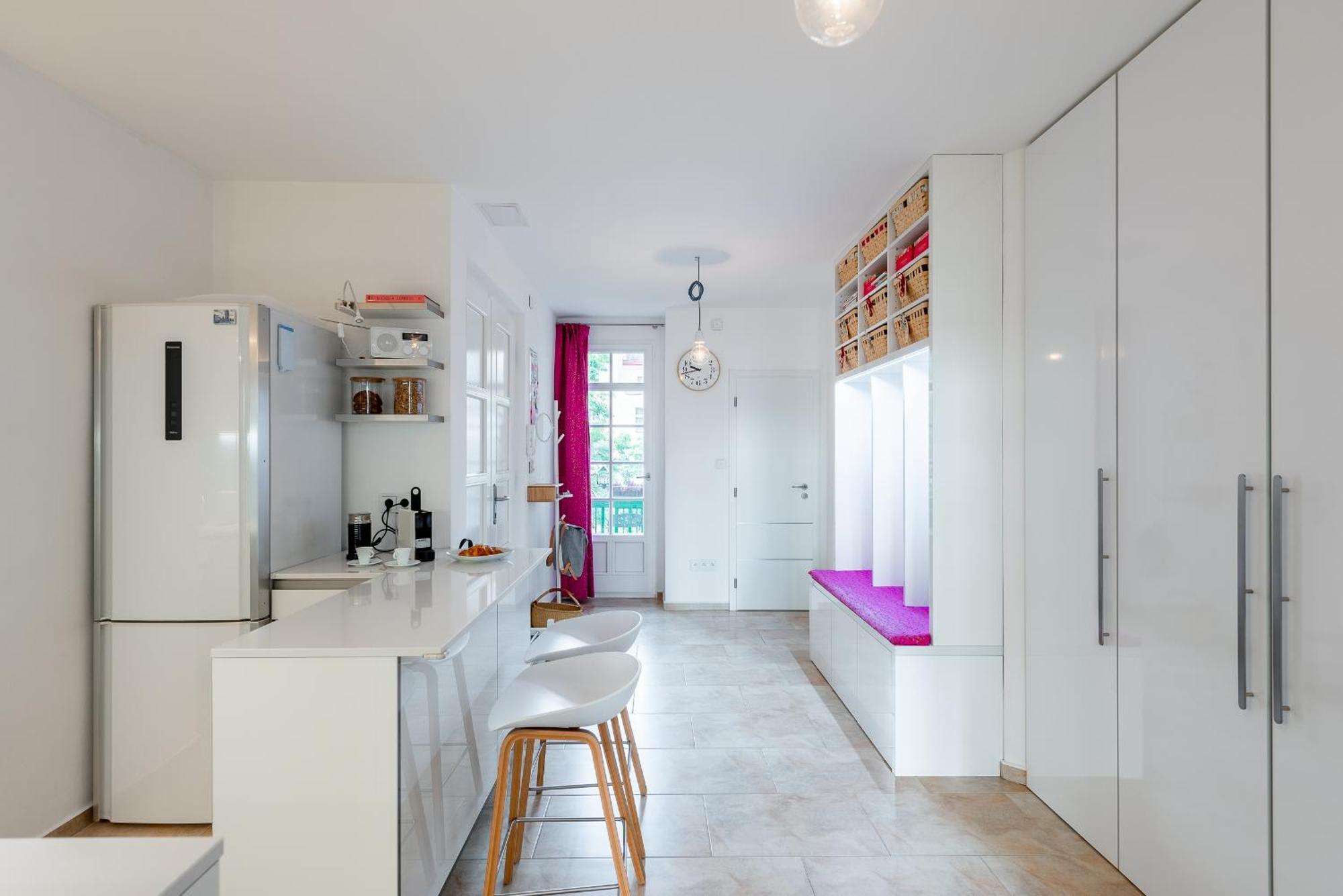 *sunny And Stylish* With Balcony Near Tv Tower Prag